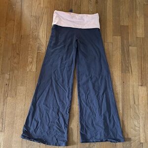 Edikted Navy and Cream Wide Leg Pants